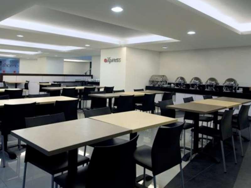 Amaris Hotel Thamrin City Jakarta Exterior photo